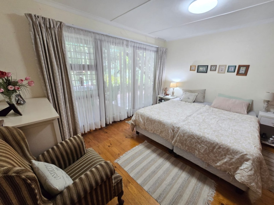 6 Bedroom Property for Sale in Wilderness Central Western Cape